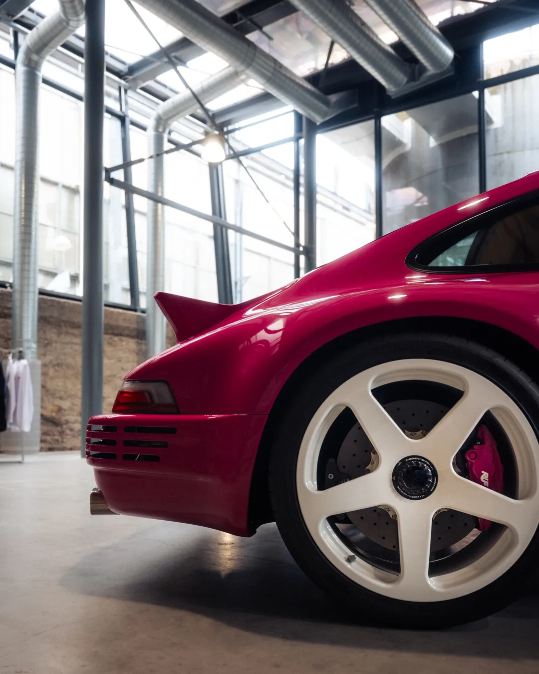 Porsche-Heckansicht des Ausstellers RUF auf dem MYLE 24