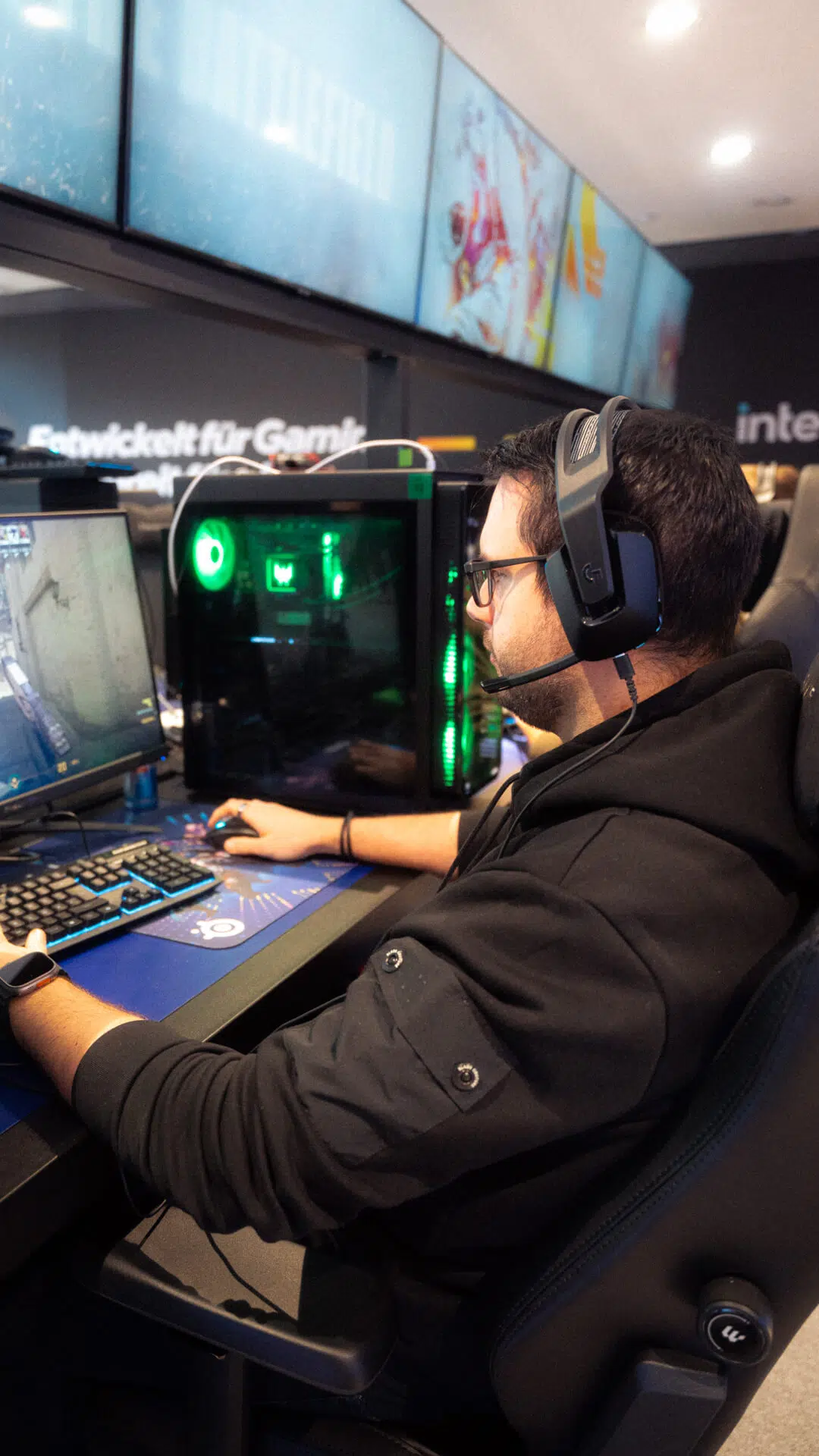 CS Anspielstationen im Intelt Experience Store München