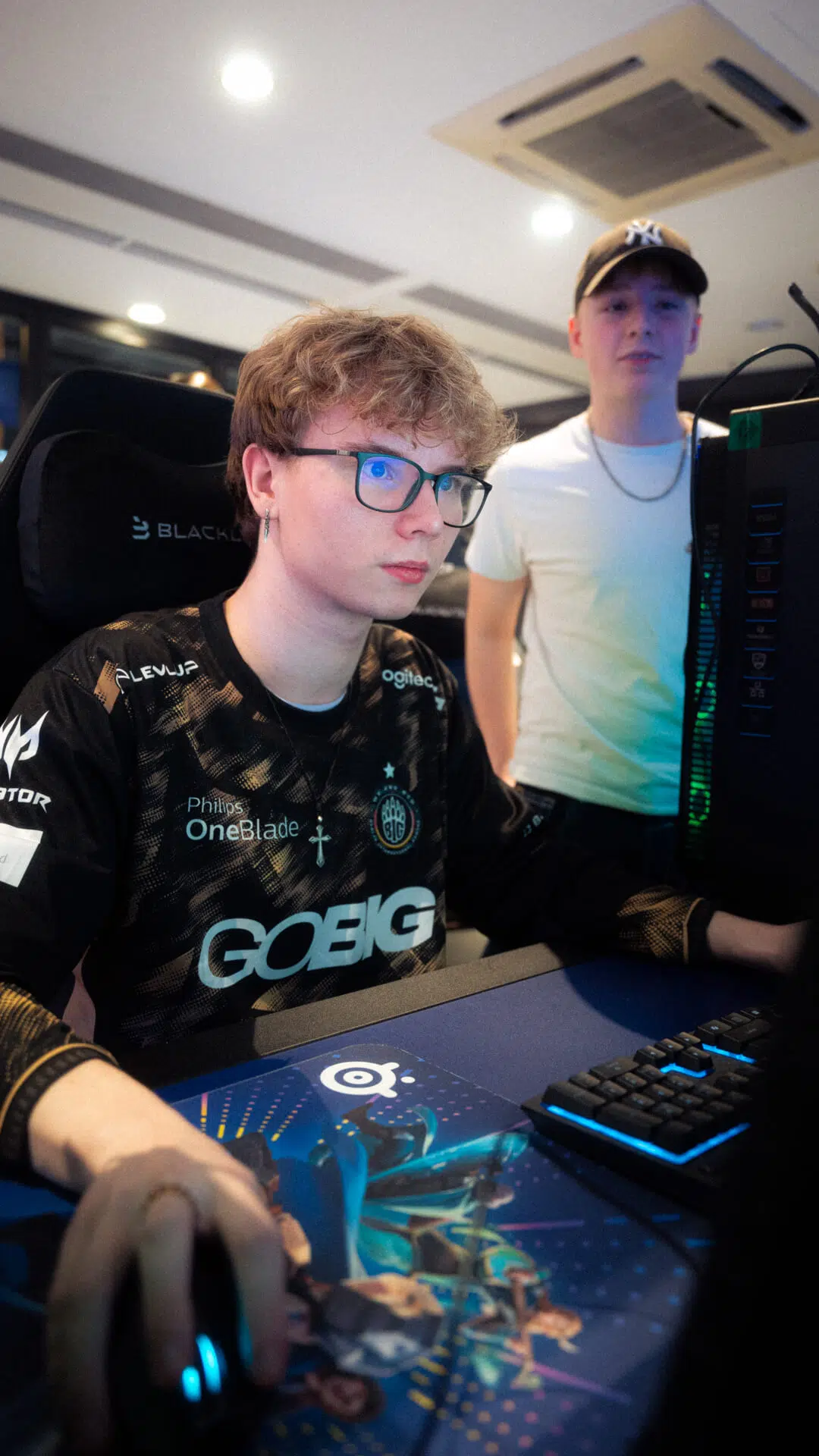 Fortnite Pro Vico im Intel Pop-up-Store München